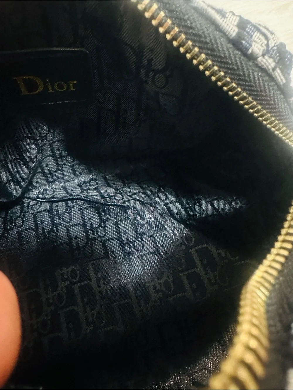 None elegant cd